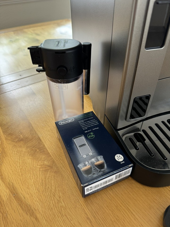 DeLonghi Magnifica Evo ECAM290.81.TB Bean To Cup Coffee Machine USED