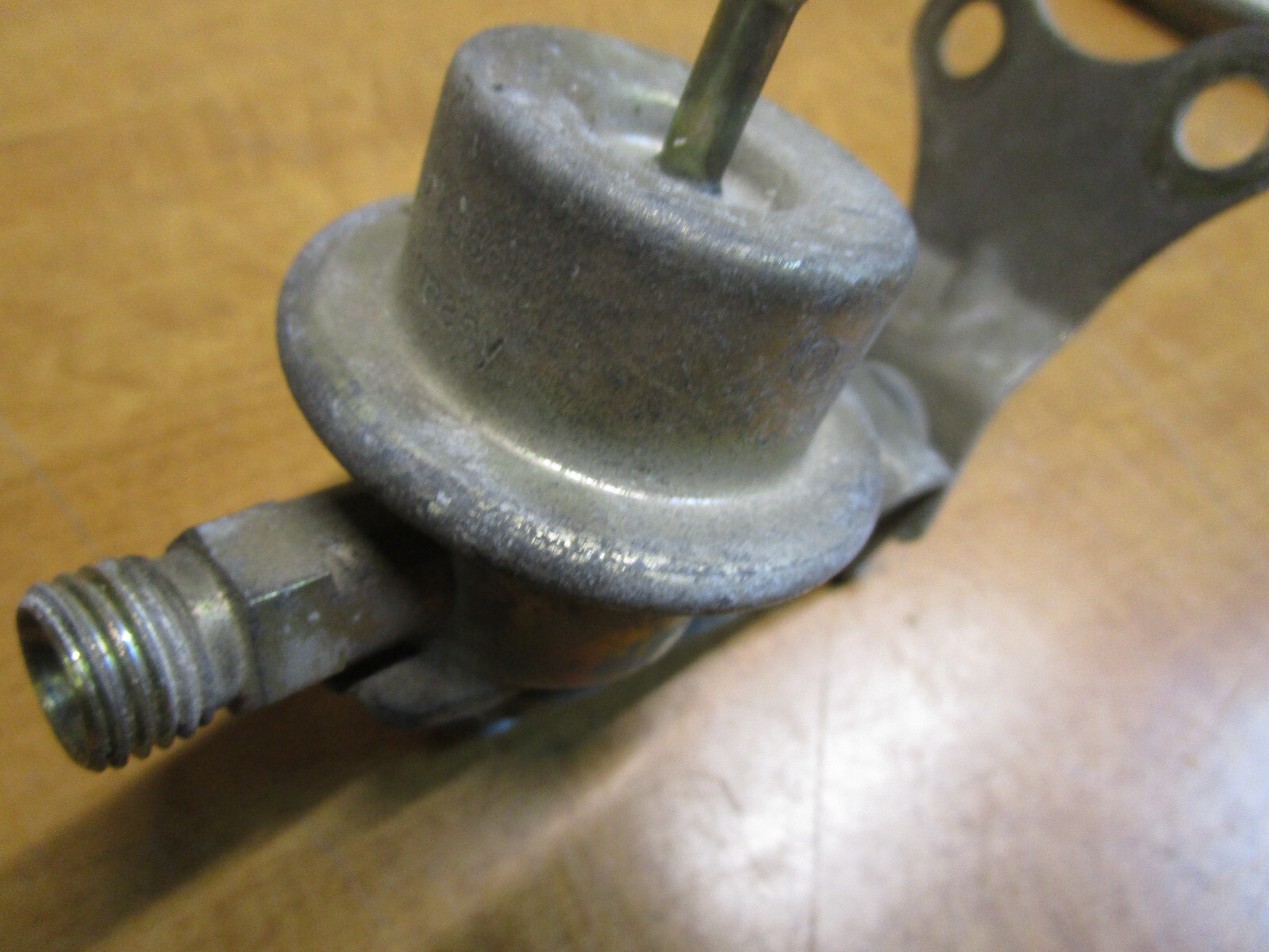 Ferrari 348,Mondial t- Fuel Pressure Regulator - P/N 147281