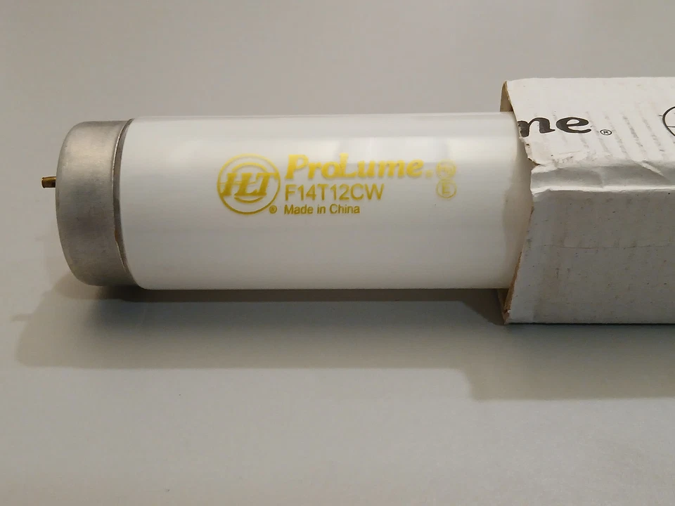 LOT OF 2 HALCO PROLUME T12 TUBE F14T12CW 09228 - Image 2 of 3