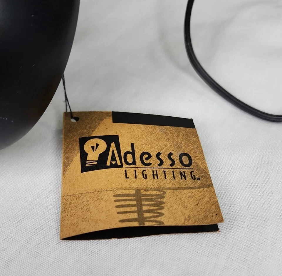 Lámpara de escritorio vintage retro Adesso negra vintage 1996 Foto 2 de 4