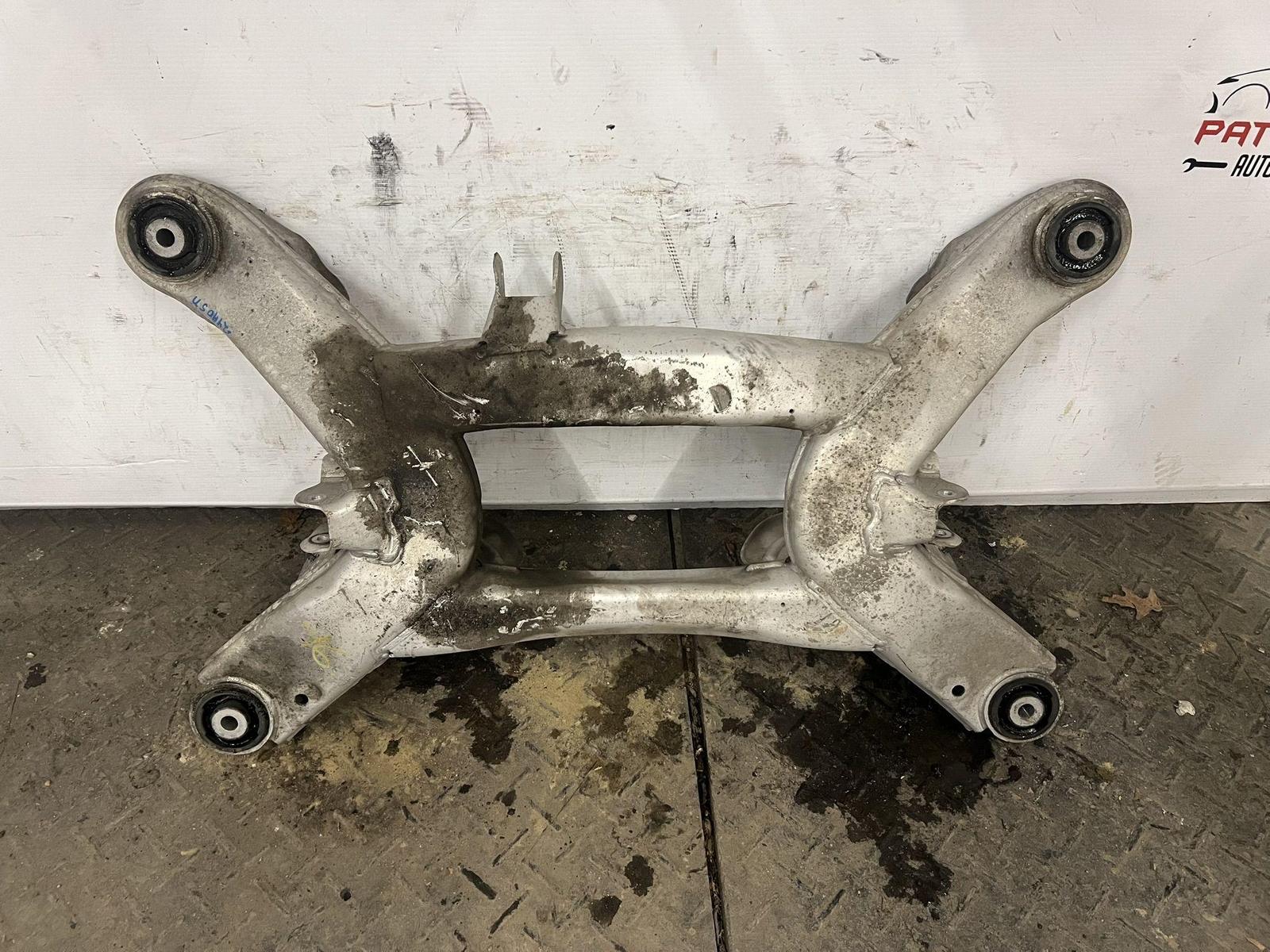 03-12 BENTLEY CONTINENTAL GT 6.0 REAR SUSPENSION SUBFRAME CROSSMEMBER CRADLE