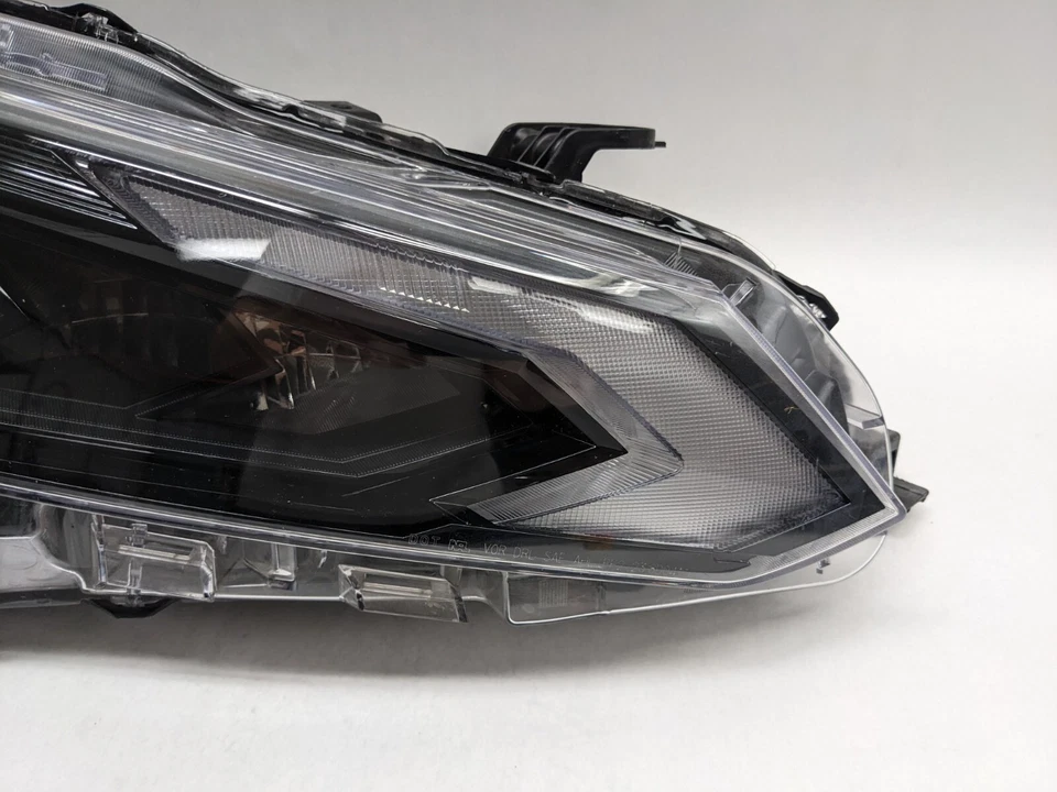 Faro delantero derecho pasajero Nissan Altima LED 2022 - 2024 AA1 Foto 3 de 4