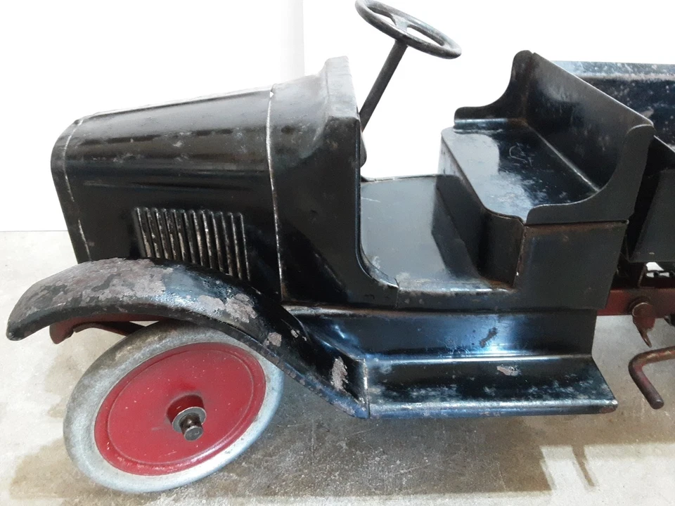 Vintage 1920's Buddy L Pressed Steel Chain Lift Dump Truck Unrestored Original  - Image 3 of 4