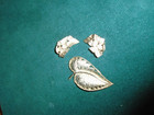 VINTAGE BSK PRETTY SILVERTONE ETCHED-SWIRLED LEAF BROOCH/BSK 3-LEAF EARRINGS SET — photo 1