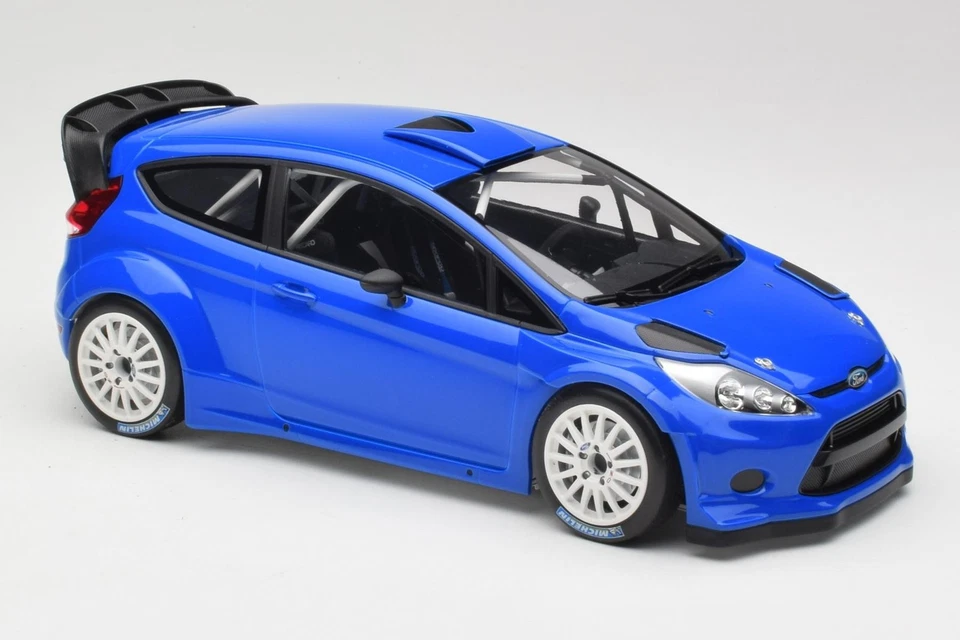 151110891 Ford Fiesta RS WRC Street MK7 azul Minichamps 1/18 Foto 4 de 4