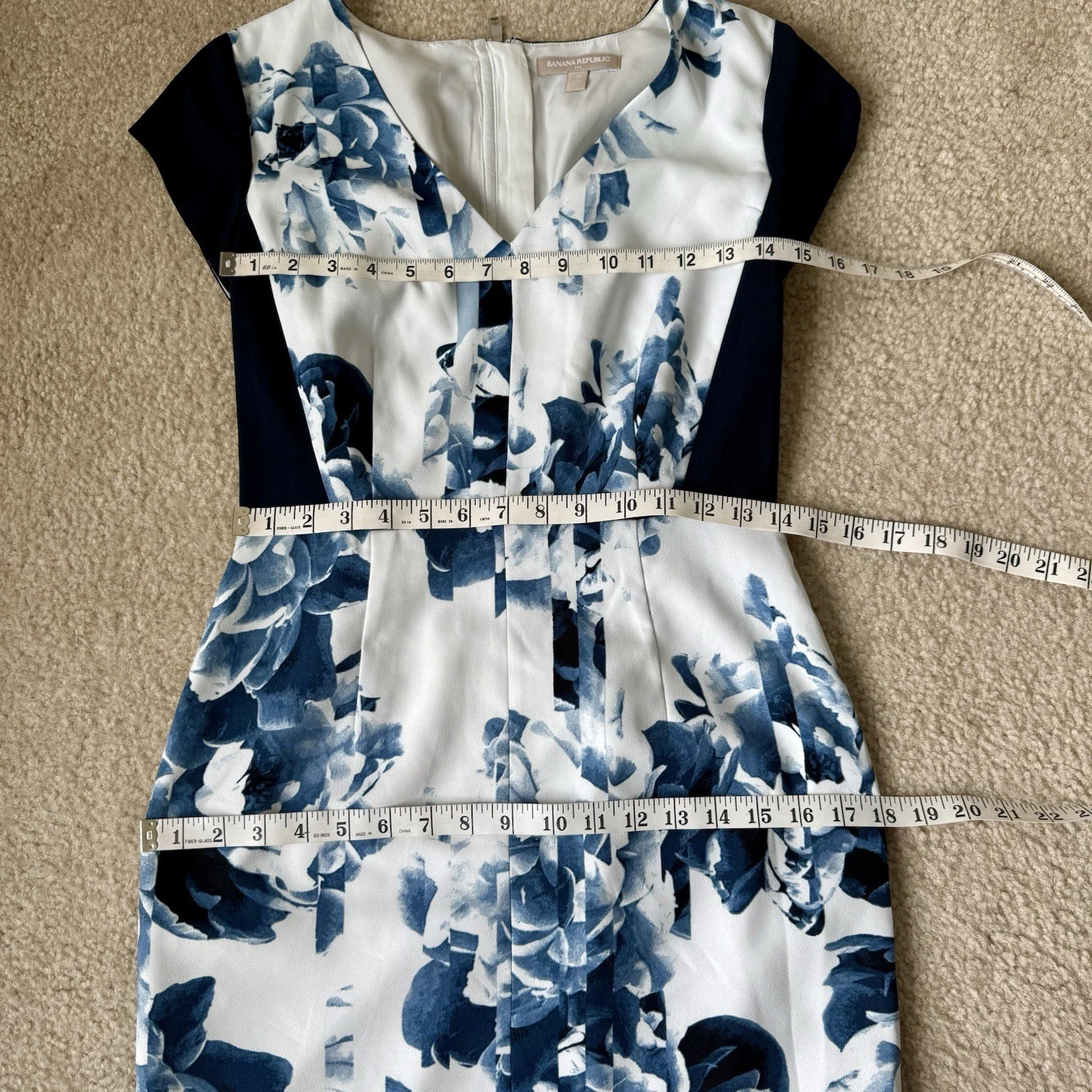 VETEMENTS Abito tubino Banana Republic floreale scollo a V con cerniera esposta TG. 2