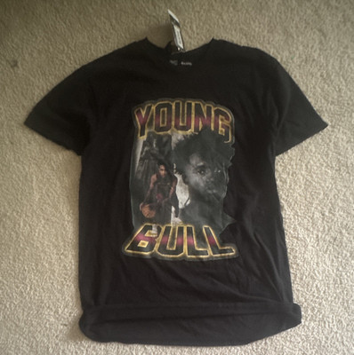 NBA  Sexton Young bull Graphic Cotton Crew Neck Tee Men s M collective t shirt 