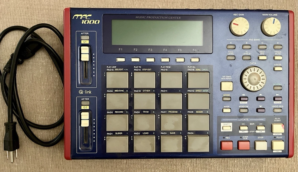 AKAI MPC1000 本体 128MB増設済み ジャンク品 Used] Sampler AKAI