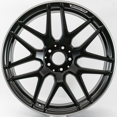 Mercedes E63S AMG 20