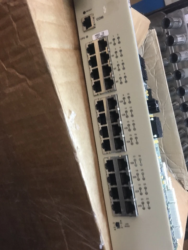 ENTERASYS CABLETRON FAST ENET 6H202-24  ETHERNET SMART SWITCH 6000 24 PORTS 4 - Image 3 of 4