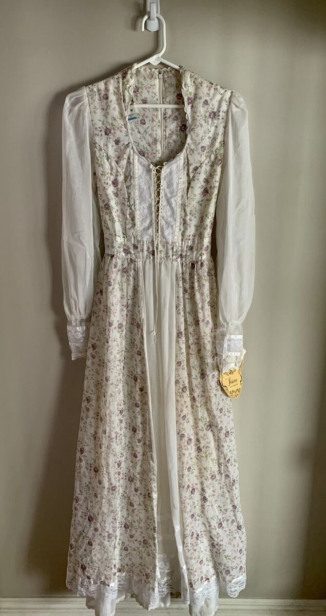 Vintage Gunne Sax Dress NWT Boho 1960's/70s Cream W/Purple Vintage Gunne Sax Dress NWT Boho 1960's/70s Cream W/Purple