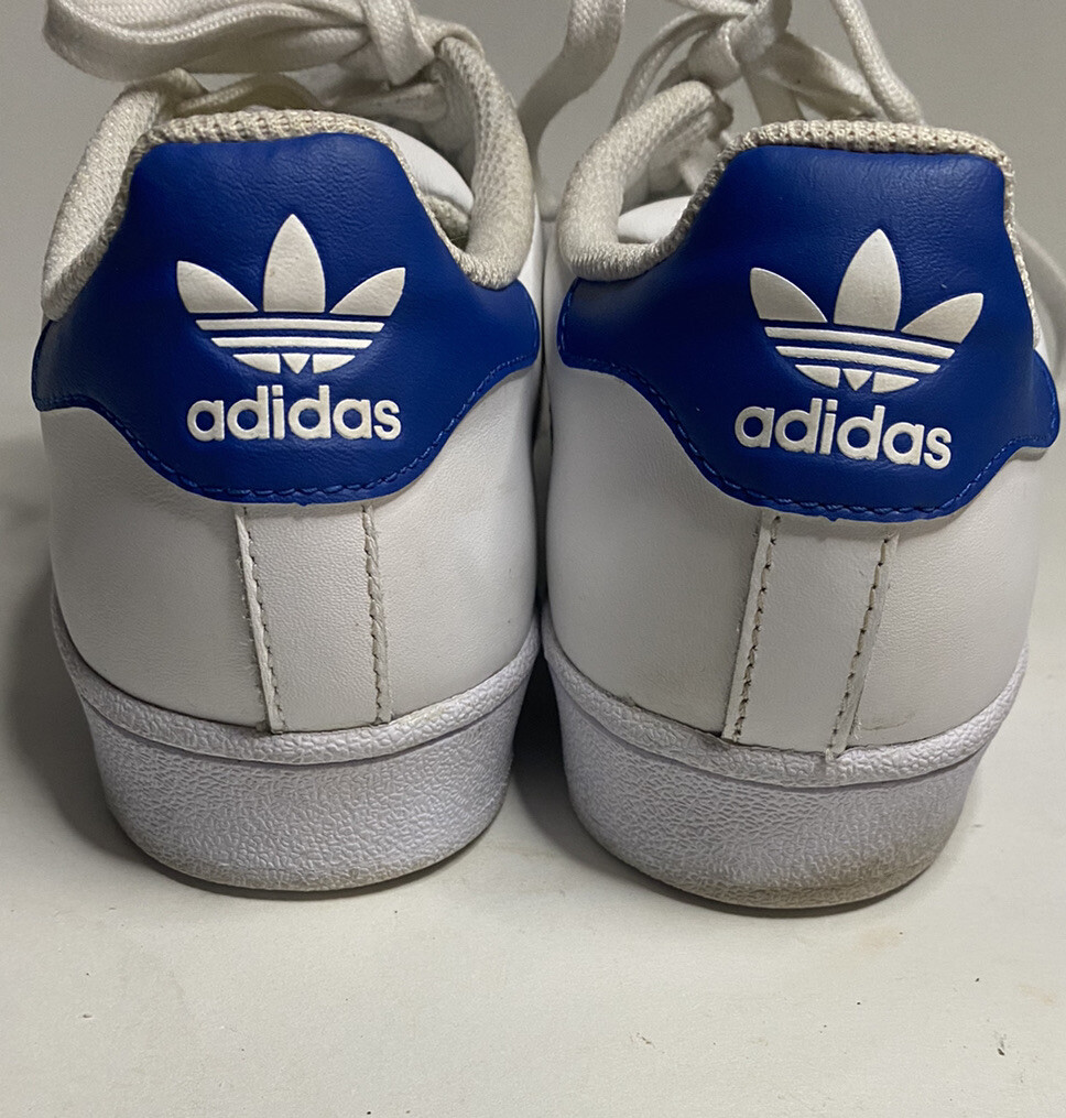 Adidas Superstar WHITE & Blue Stripes SZ: MEN 6, WOMEN 7