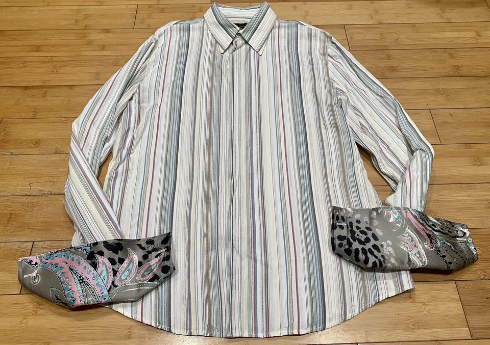 Camisa social masculina listrada branca grande Just Cavalli com acabamento de seda punhos franceses - Imagem 2 de 4