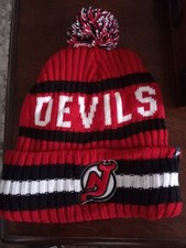 Brand 47 New Jersey Devils Soft Knit Winter Pom Pom Beanie Ski Cap Hat Red