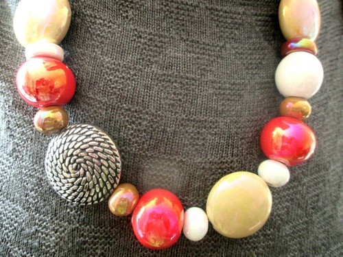 collier grosses perles en porcelaine rose beige marron nacré argenté bijou rétro - Photo 3/4