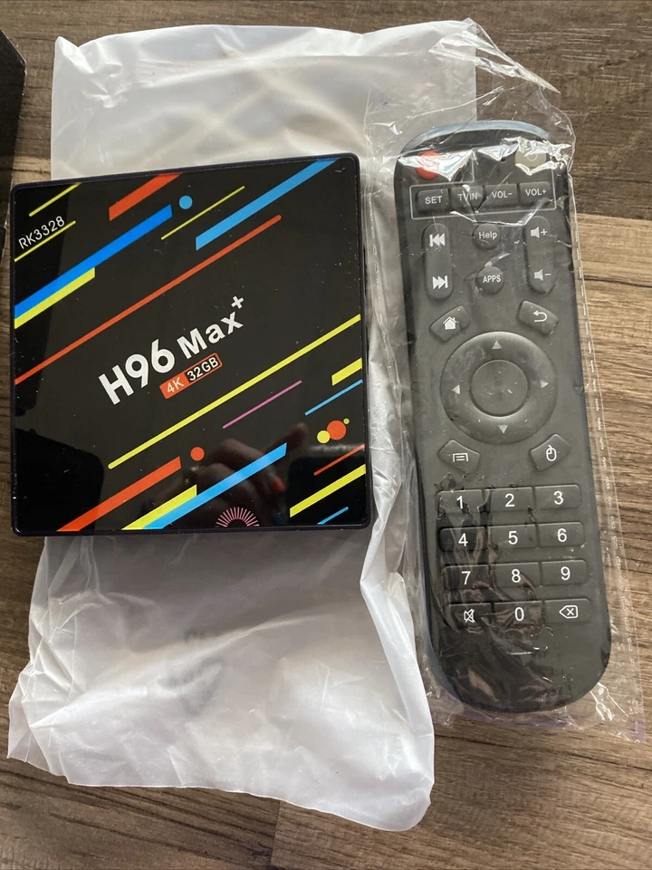 H96 Max+ Android 8.1 TV Box RK3328 Quad Core 32GB/64GD UHD 4K VP9 H.265 WiFi/6 - image 2 of 4
