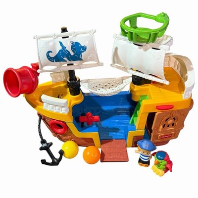 Vintage Fisher Price 2005 Little People Pirate Ship W/ Pirate And Bird WORKS