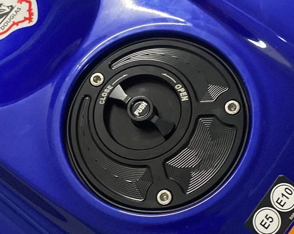 Quick Release Fuel Tank Cap For Yamaha MT15 MT25 MT03 YZF R15 R1 R6 R25 R3  — 第 4/4 张图片