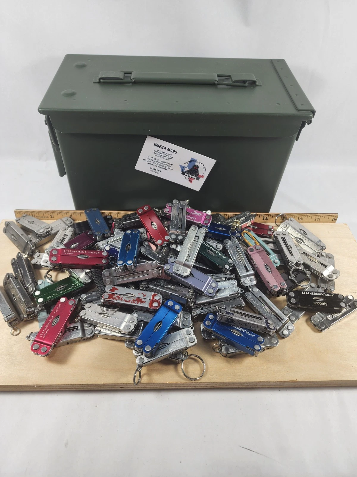 Leatherman Micra one at random, good-great conditions xONE(1) per