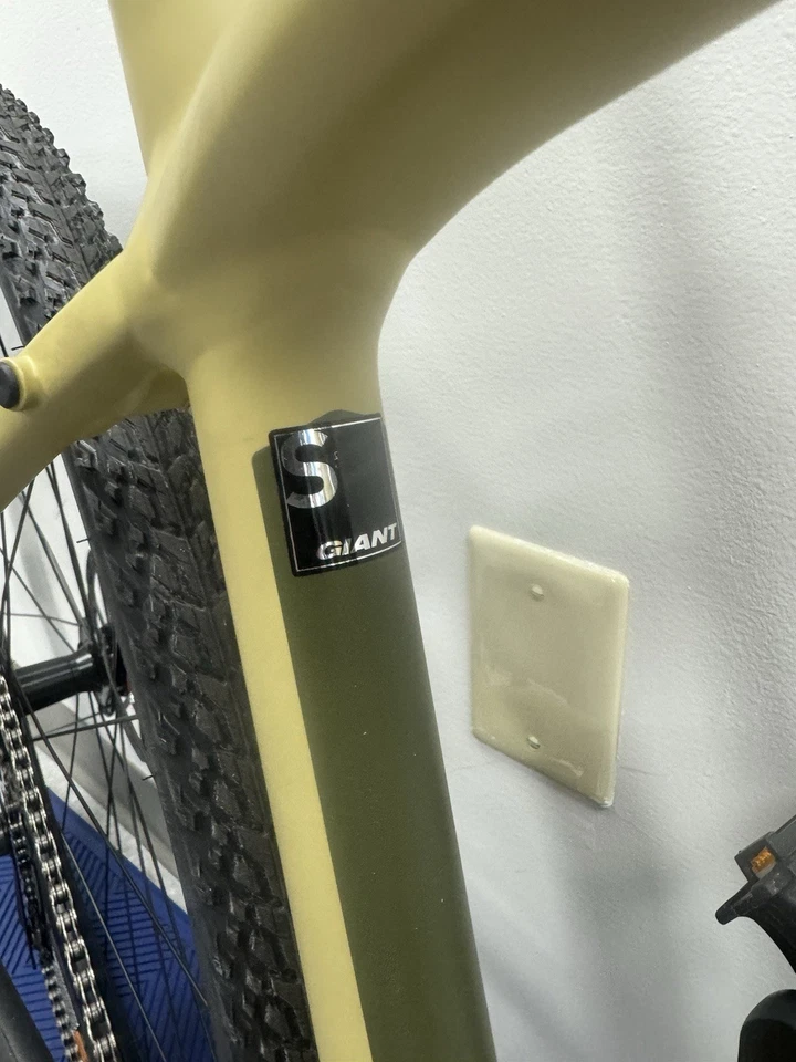 2019 Giant Toughroad Gravel Bike build Size Small Dessert Tan 700x38c - Image 2 of 4