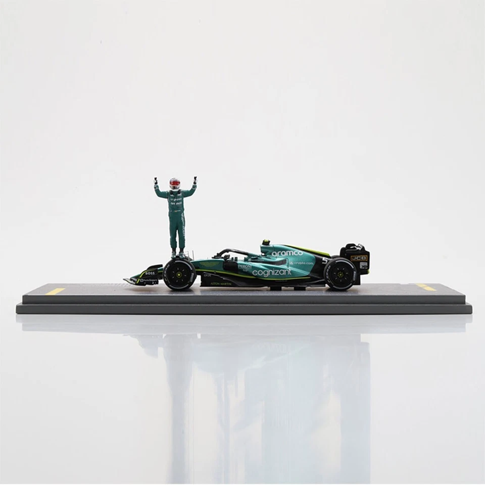 Spark 1/43 Aston Martin AMR22 GP Abu Dhabi 2022 #5 S. Vettel Last Race LE300/300 - Image 2 of 4