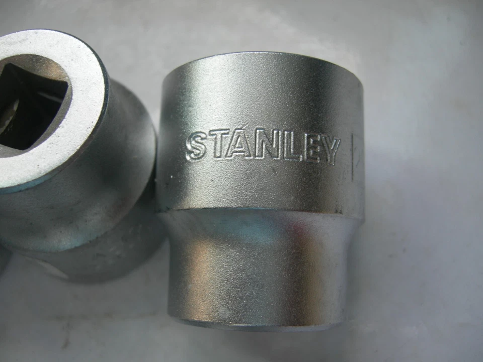 Stanley cr-v Hex Socket Wrench set , Silver, 1/2-Inch drive 13 piece set dewalt  - Image 3 of 3