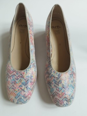 Sehr edle NEUE Damen-Pumps von ''ara'' in beige-regenbogen/Leder - Gr. 39,5