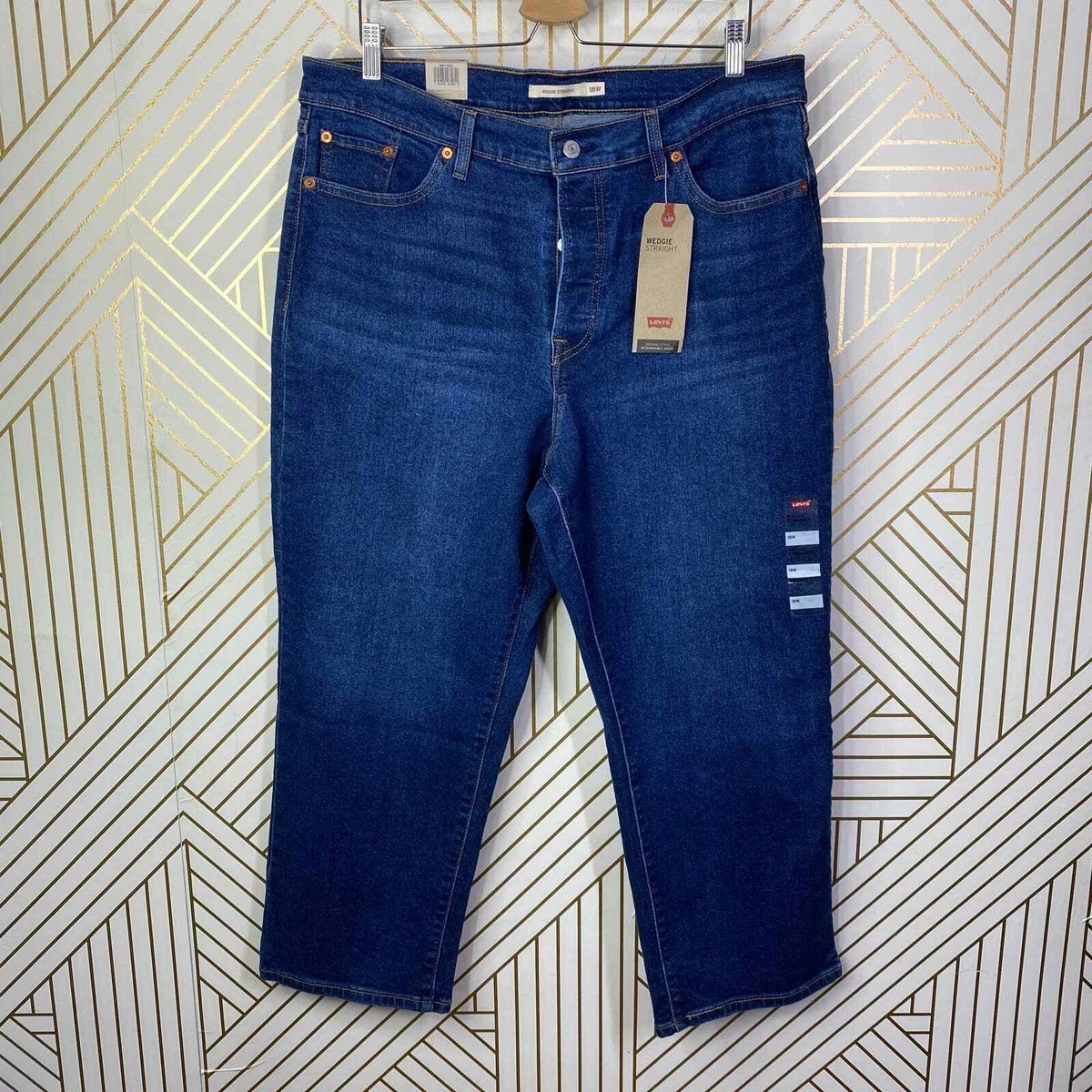 Levi's wedgie top plus size