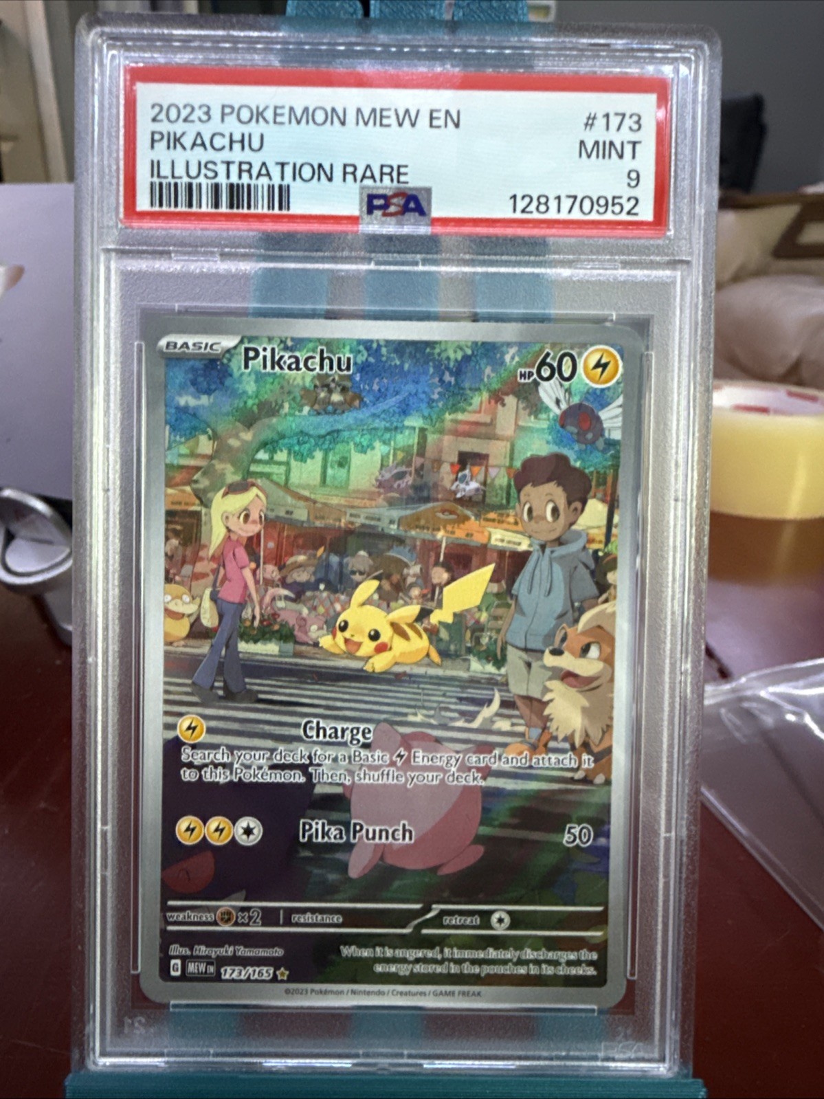 Pokémon Pikachu Card 173/165 English, Mint Condition PSA 9