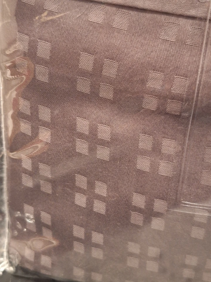 Fine Linens 350 Oakfield Cal King 4 Pc Sheet Set 100% Cotton Dobby Sateen Grey - Image 4 of 4