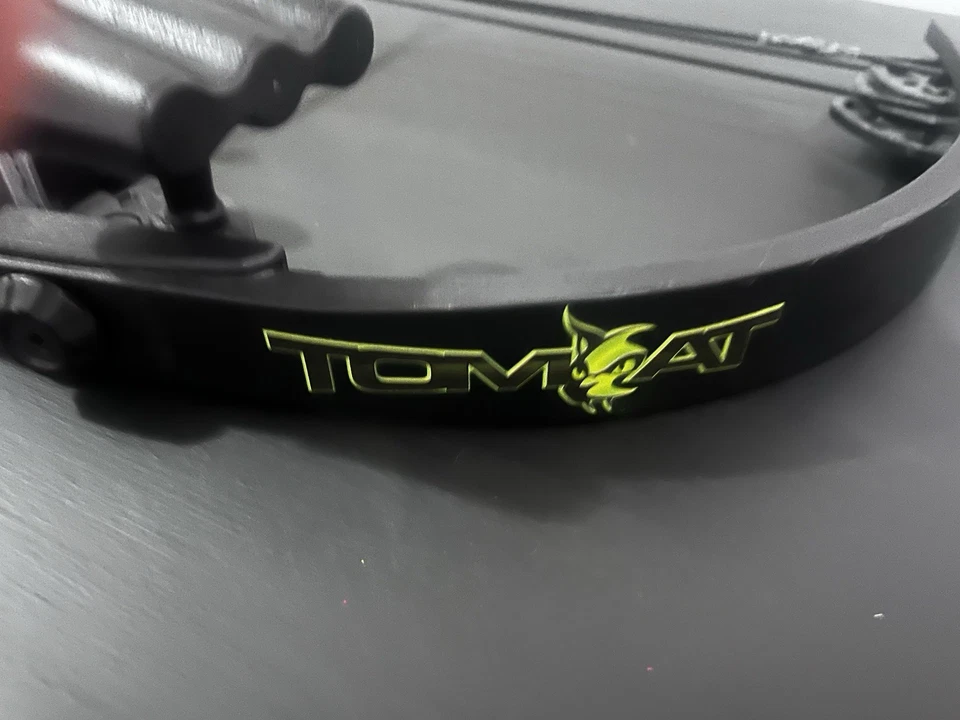 Barnett Tomcat Child’s Bow And Arrow Bow Only Buy Now - Image 3 of 4