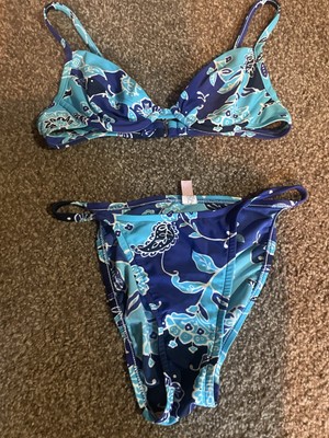 Victoria's Secret Women's Blue Floral Bikini Top Vintage, Size Medium, Cute/Y2k.
