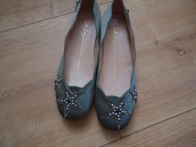 NEU:  Ballerina Gr. 41 khaki, Sterne, LUXUS PUR - schöner geht es nicht.