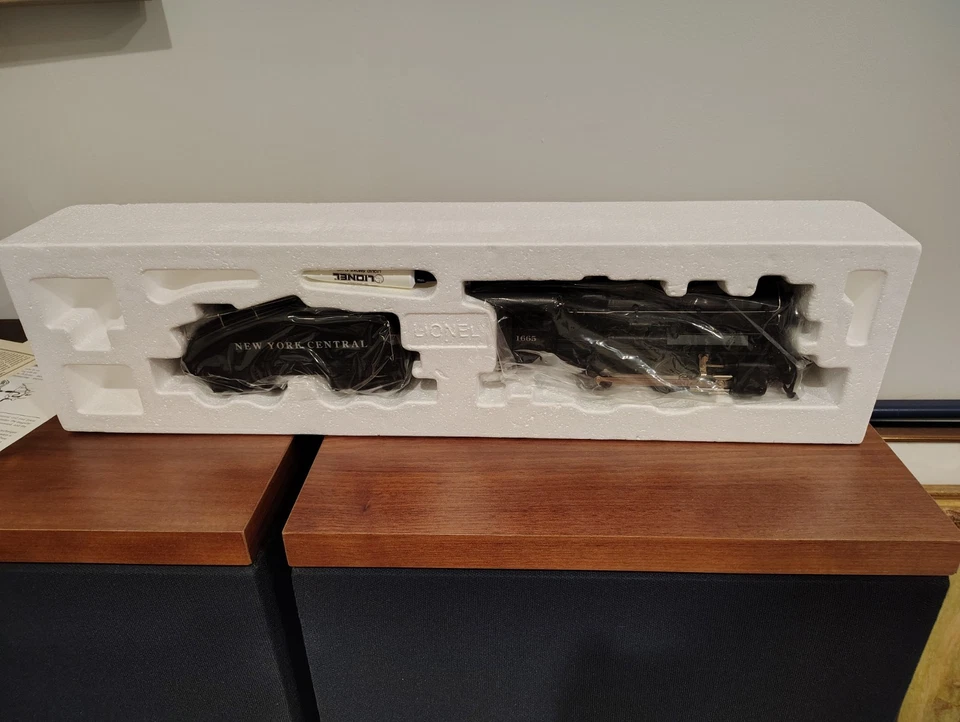 Lionel 6-18054 O New York Central 0-4-0 Steam Locomotive - Image 3 of 4