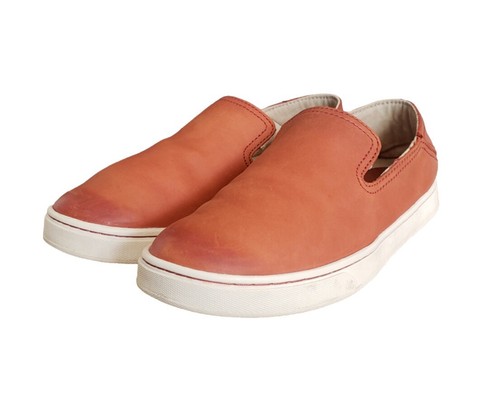 NWT Olukai KA display picture 1