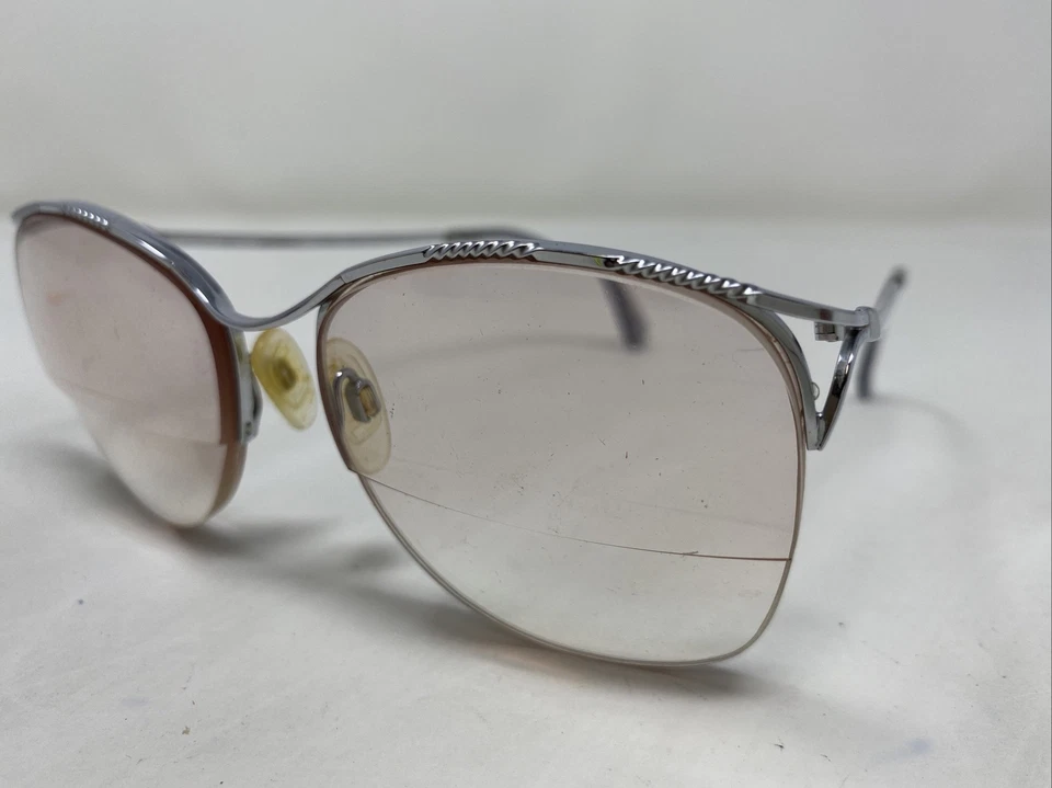 Marco de gafas Marchon Japón MOD.270 CROMO 53-17-130 de media llanta de metal M722 Foto 2 de 4