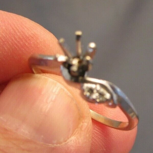 ANTIGUO ANILLO DE COMPROMISO DIAMANTES ORO BLANCO 14K 1/2 quilate talla 9,5 sin piedra Foto 4 de 4