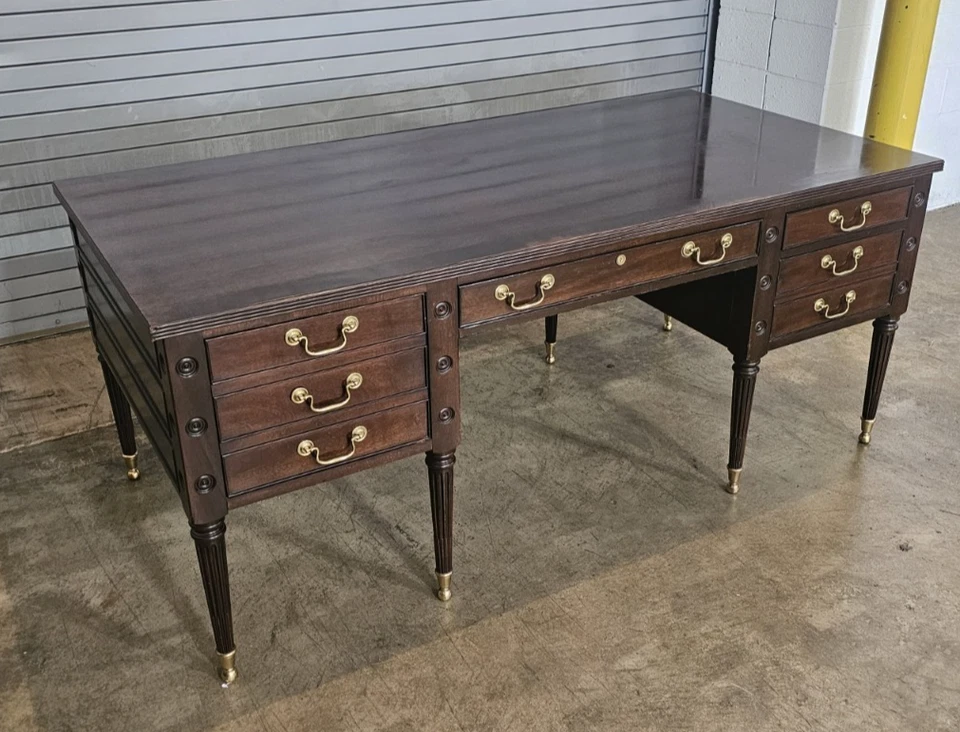 Escritorio de pareja Councill George Washington caoba estilo Sheraton Foto 4 de 4