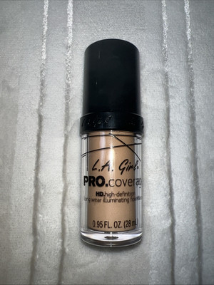 L.A. LA Girl PRO coverage HD Illuminating Long Wear Foundation GLM645 Nude Beige