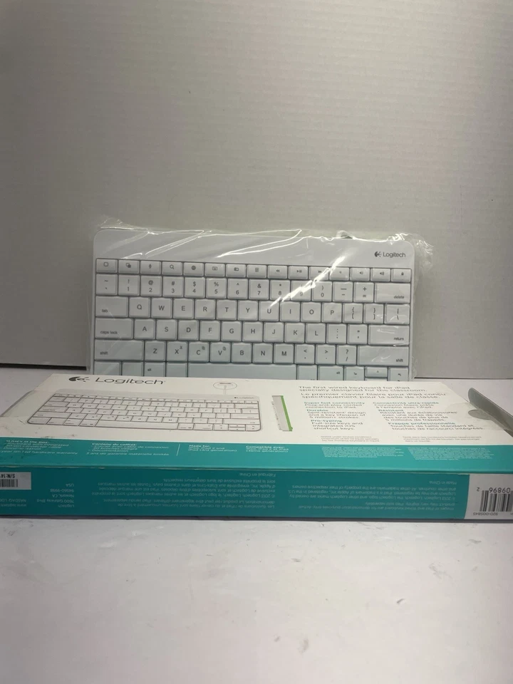 Logitech Wired Keyboard for iPad Ipad2 iPad (3rd Generation) 30-pin Connector US - Image 3 of 4