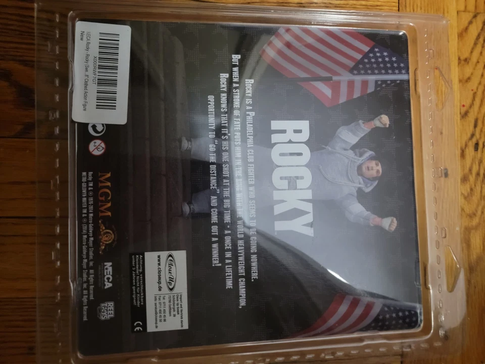 2014 NECA REEL TOYS ROCKY " ROCKY BALBOA GRAY CLOTH SWEATS " ACTION FIGURE NEW - Image 2 of 4