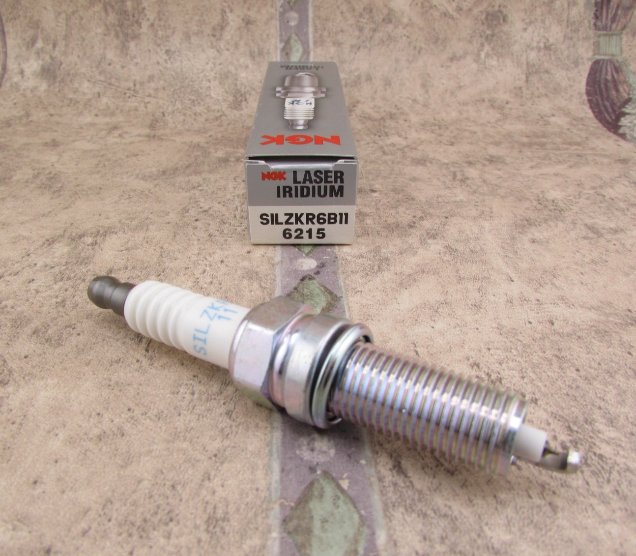 1 PACK  NGK Laser Iridium  6215 SILZKR6B11 Spark Plug