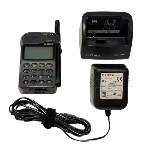 Sony CMD-Z1 Cordless Home Phone w/ Charging Base - Vintage - Powers On - Read