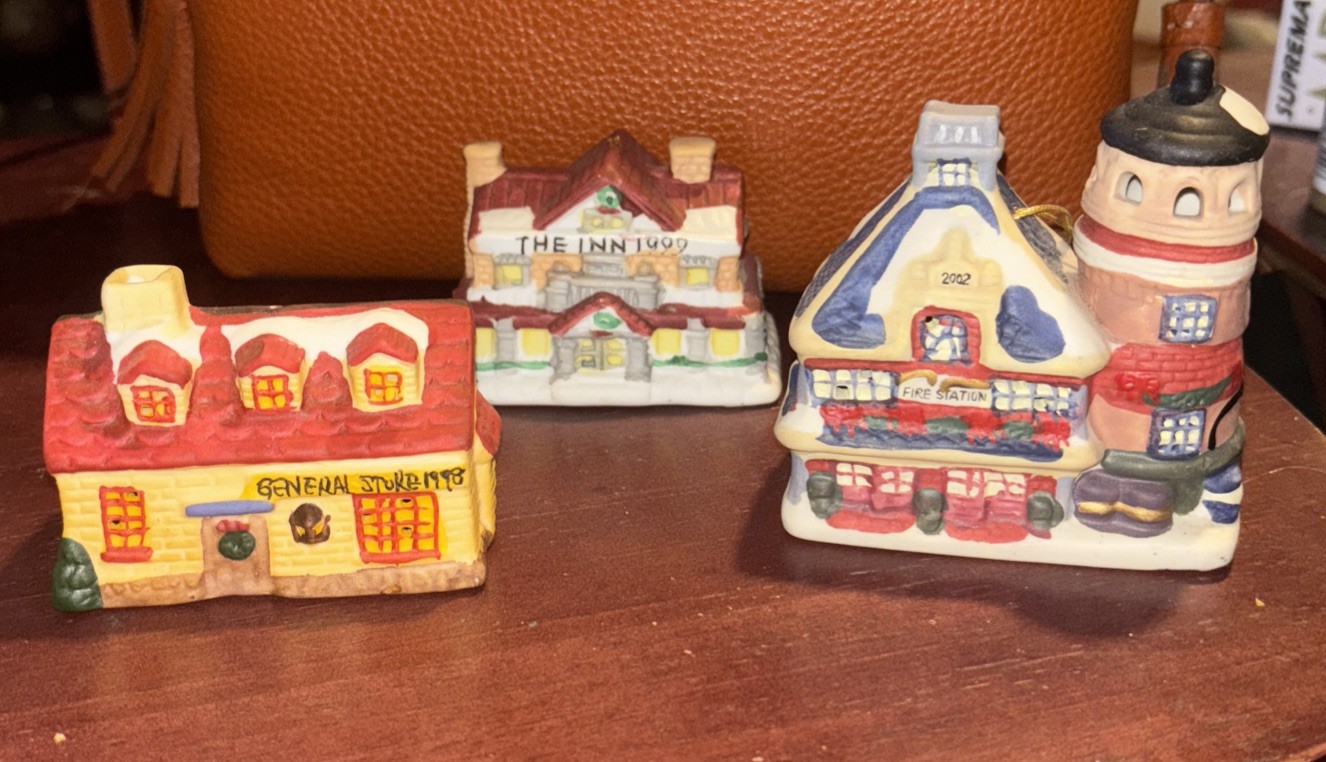 Badcock Set Of 3 Home Furnishing Christmas Ornaments