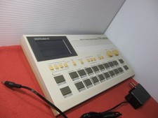Roland TR-505 Vintage Rhythm Drum Machine / V...