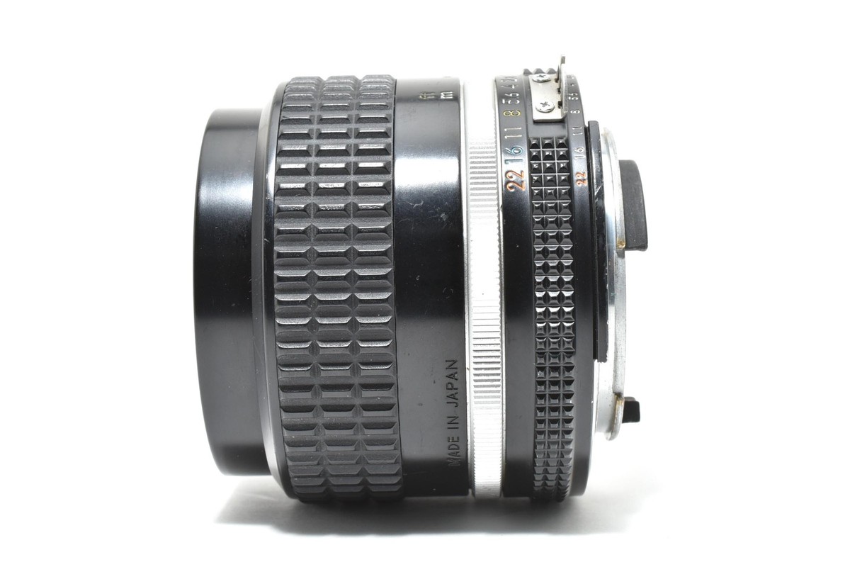 Mint] NIKON Ai-s Nikkor 85mm f/2 MF Portrait lens from Japan
