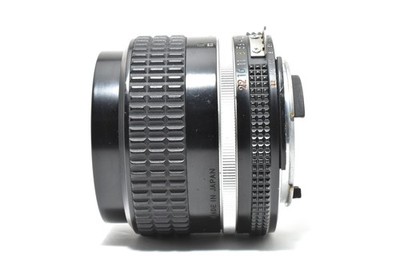 Mint] NIKON Ai-s Nikkor 85mm f/2 MF Portrait lens from Japan