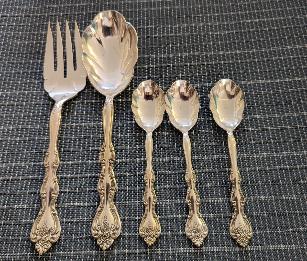 International Silver Set Collectible Single Flatware Pieces for