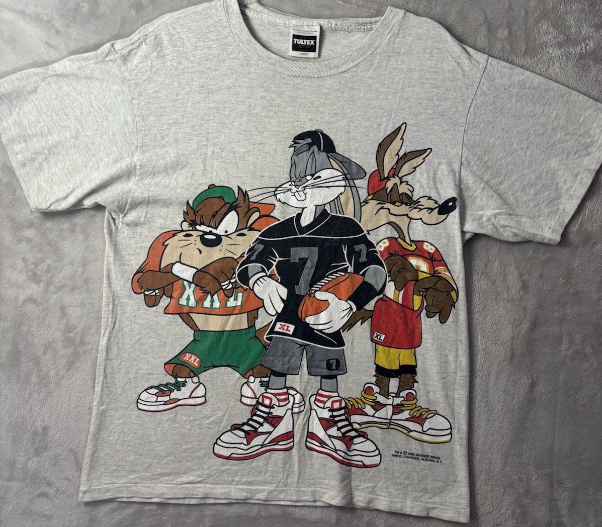 Vintage 1993 Looney Tunes Bugs Bunny Taz Raiders 49ers Style T Shirt Large