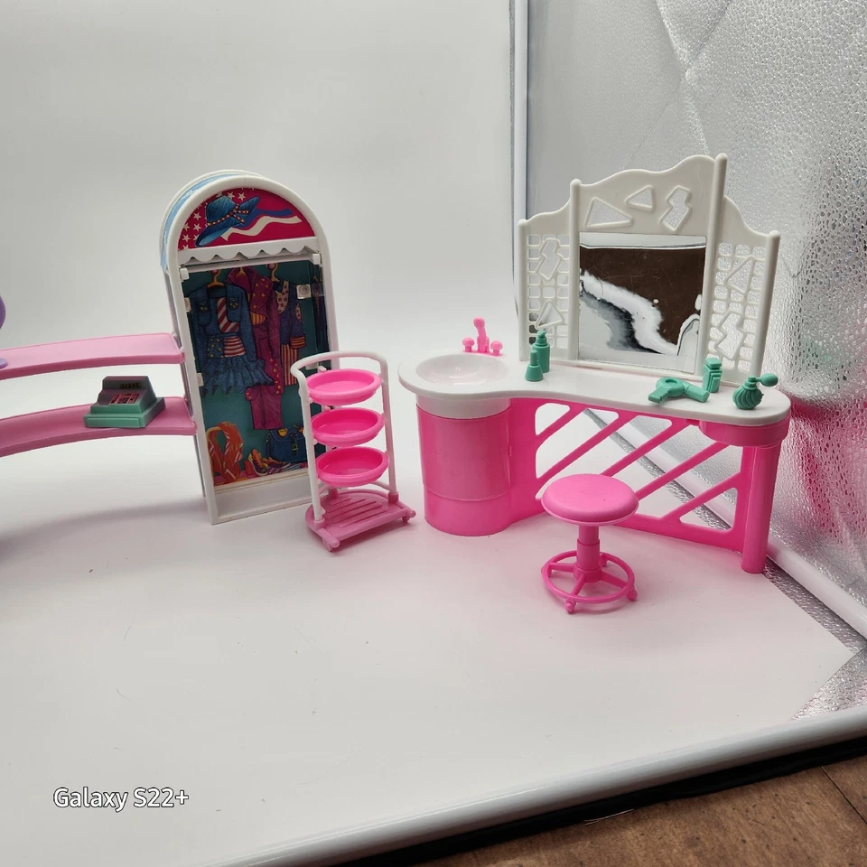 Barbie Salón de Belleza BOUTIQUE Todos los Jeans Americanos Tienda Mattel 24 Piezas Accesorios Foto 3 de 4